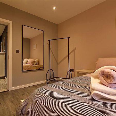 Scotforth Road- Boutique Rooms In Lancaster City Townhouse แลงคาสเตอร์ ภายนอก รูปภาพ