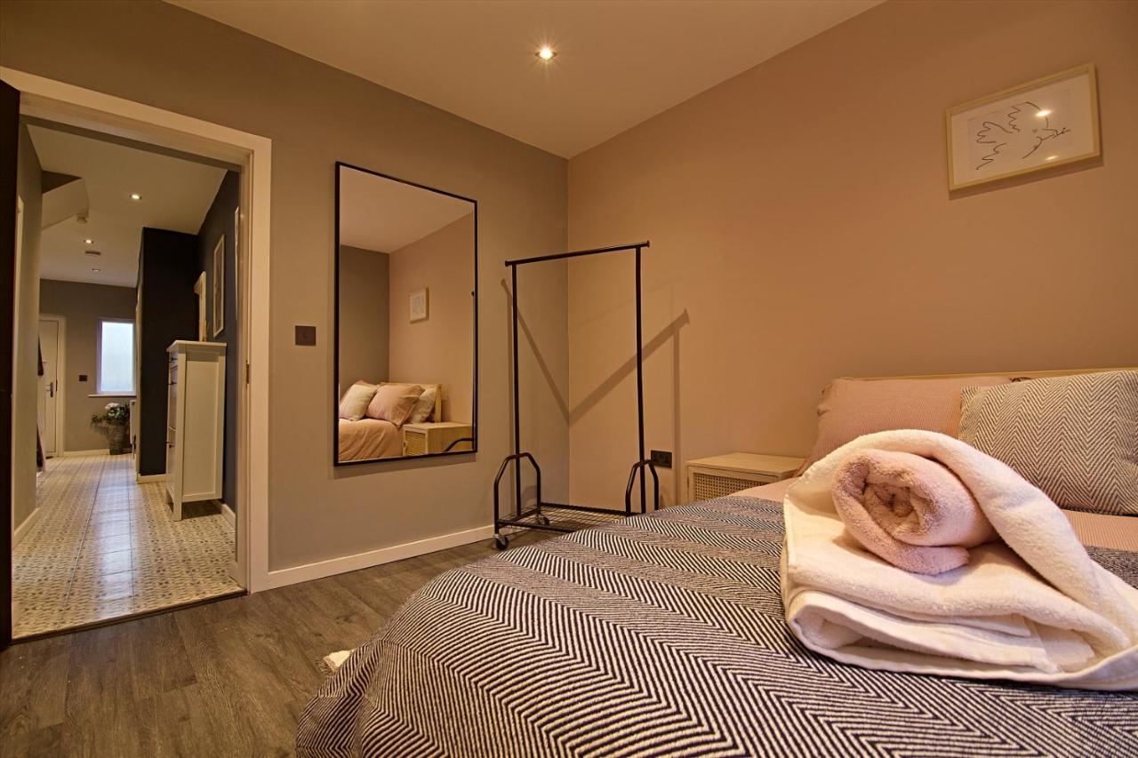 Scotforth Road- Boutique Rooms In Lancaster City Townhouse แลงคาสเตอร์ ภายนอก รูปภาพ